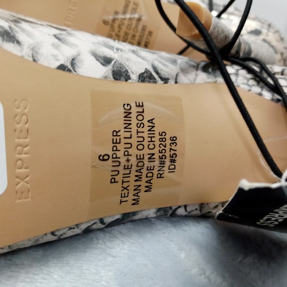 Express Women's Snakeskin Print Pointed Toe Mule Shoe in Size 6 - Picture 10 of 10